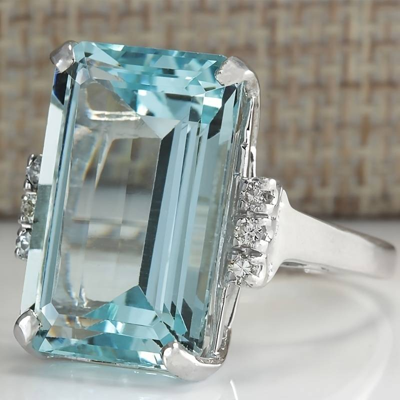 Anillo Vintage Cristal Azul Cielo en Plata