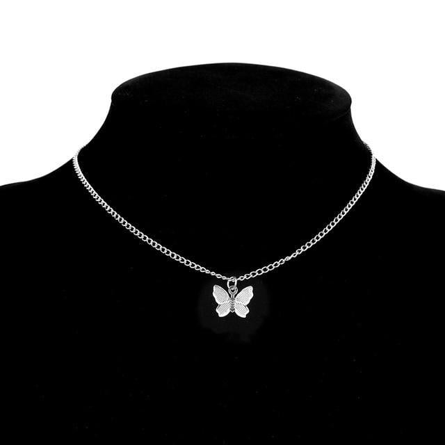 Stříbrný a pozlacený náhrdelník s motýlem