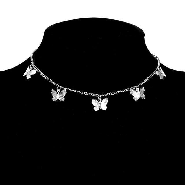 Stříbrný a pozlacený náhrdelník s motýlem